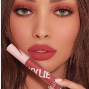LABIAL KYLIE JENNER LIP BLUSH